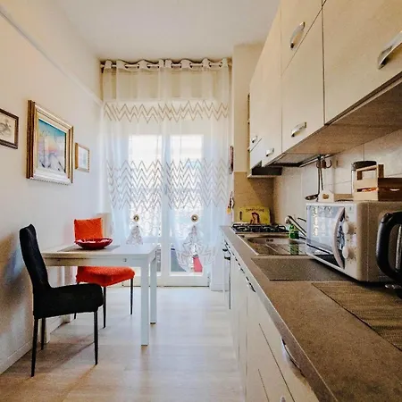 Palmira House - Delizioso Bilocale For Two Apartament Terni
